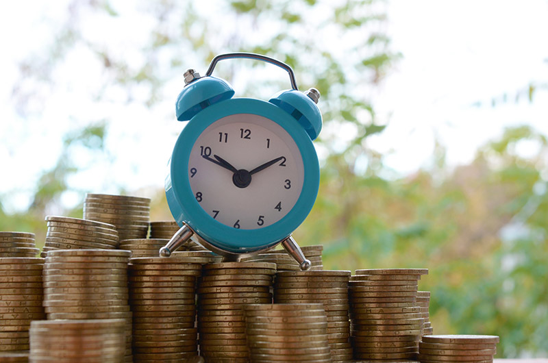 The Power of Compound Interest: Harnessing Time to Build Wealth